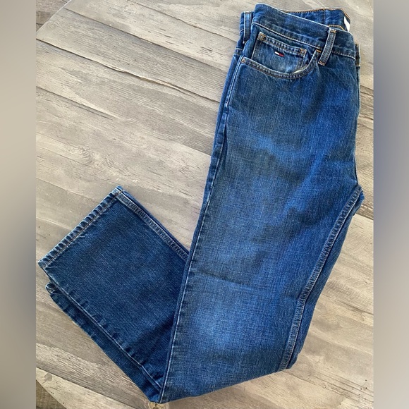 Tommy Hilfiger Jeans - Picture 2 of 4